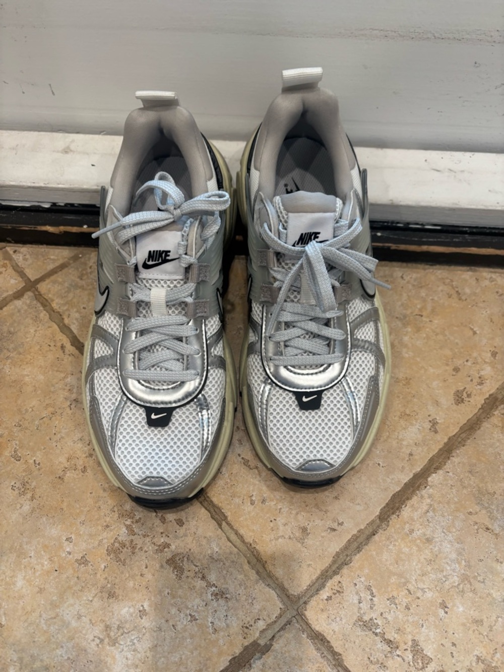 Nike Silver and White Mesh Running Sneakers